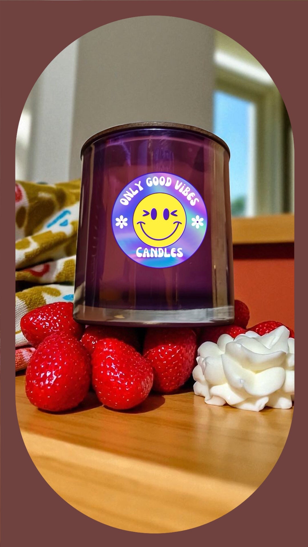 Strawberries and Cream 9oz single wick